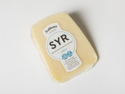 Zrejúci polotučný polotvrdý biely syr cca. 250 g